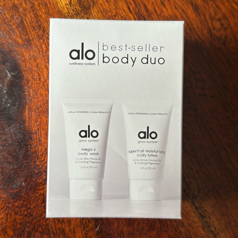 NWT Alo Yoga Body Wash and Body Lotion Duo